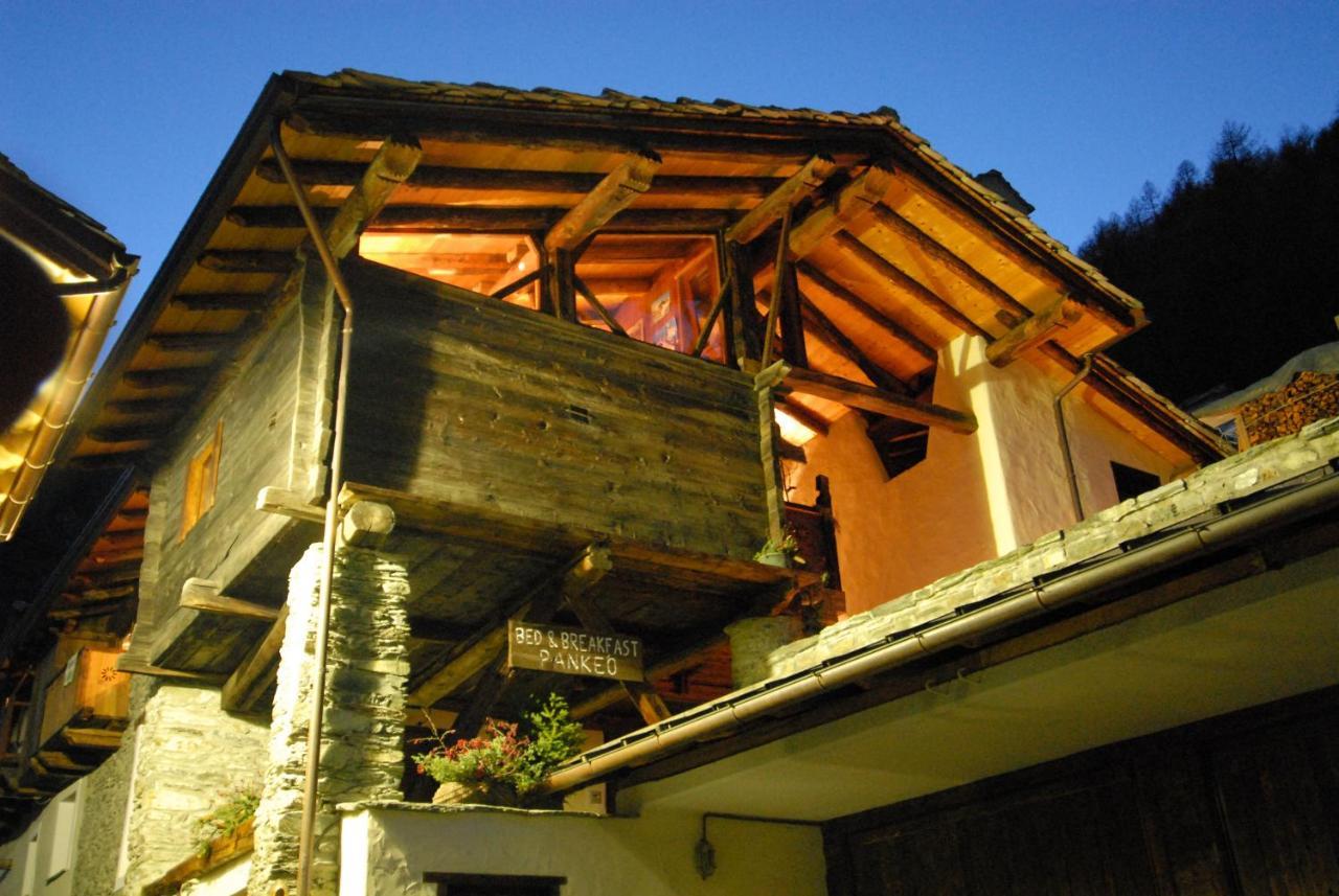 B&B A Pankeo Valtournenche Buitenkant foto